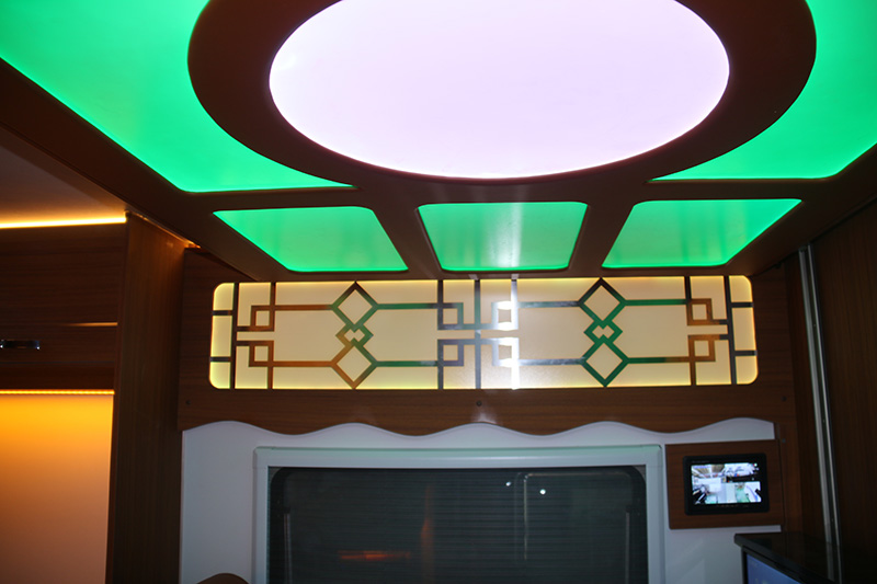 大通V90-C型房车