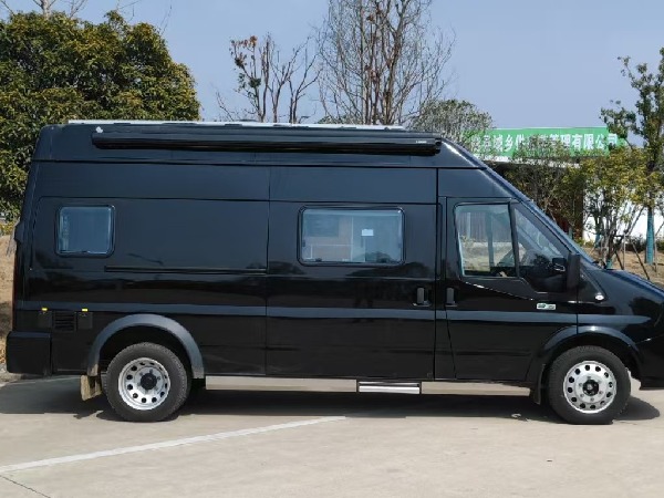 江铃福顺长轴高顶B型房车 售价249800