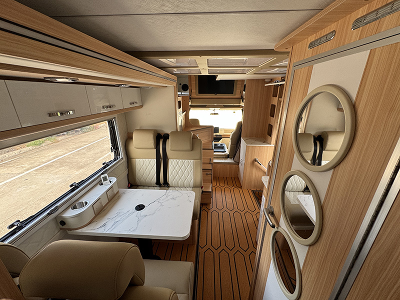 比亚迪55度电侧拓展-升顶